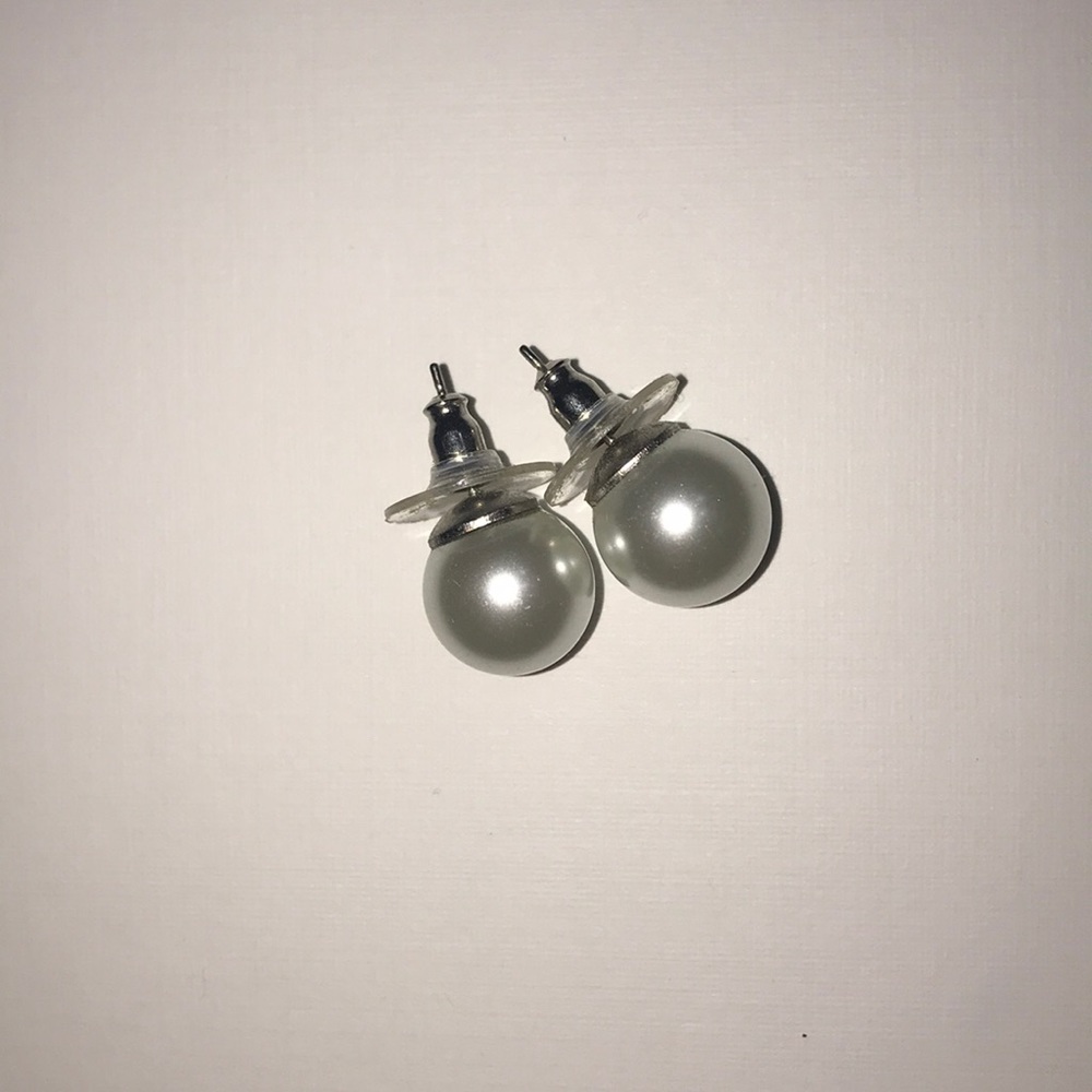 Big Pearl Earrings